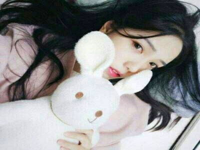 kim和RayJ的錄像資源,游戲主播kim與RayJ新視頻，趣味解說引熱議